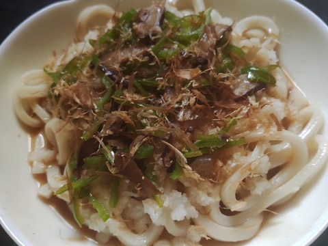しいたけ、ピーマン、おろし鰹節うどん